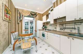 Апартаменты Baseina Apartments Киев Улучшенные апартаменты с 3 спальнями-4